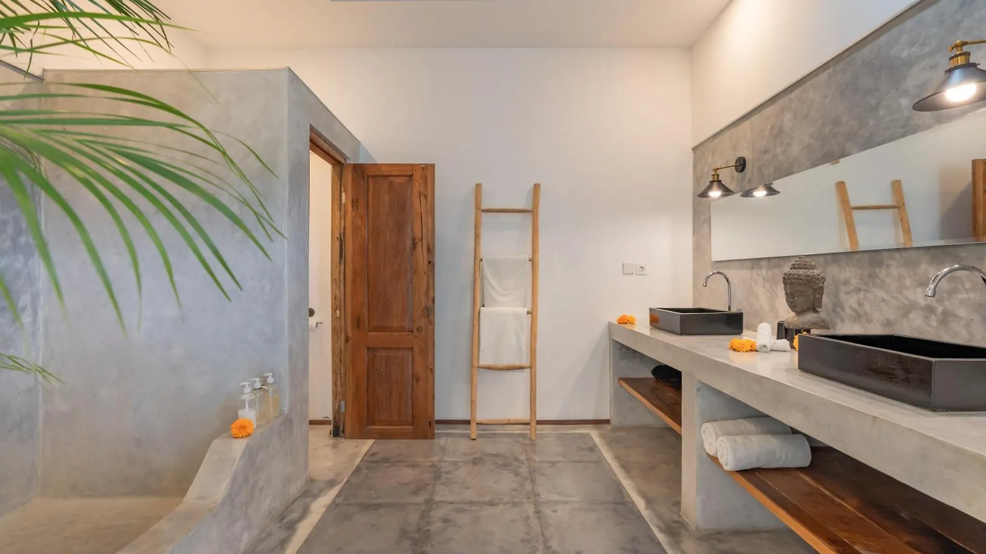 Villa Wamwui By Dreamawaybali Seminyak