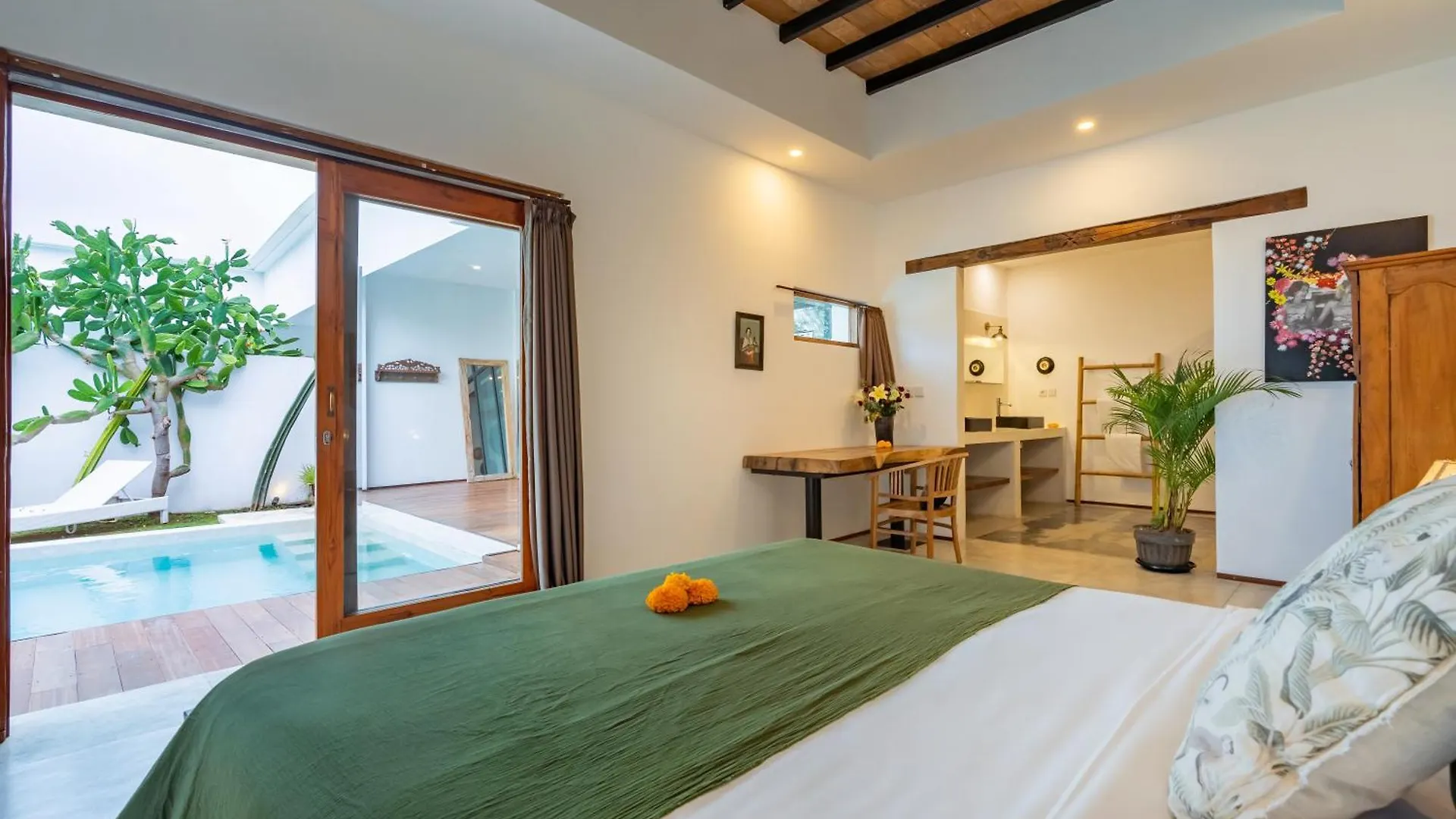 Villa Wamwui By Dreamawaybali Seminyak